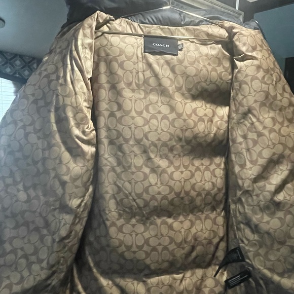 Coach Short Signature Puffer. - Picture 4 of 5